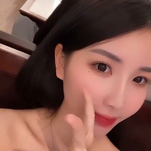 Meet your Posher, Minh hong